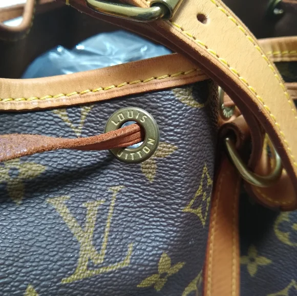 Louis Vuitton Vintage Noe GM Bucket Bag - Picture 5 of 16